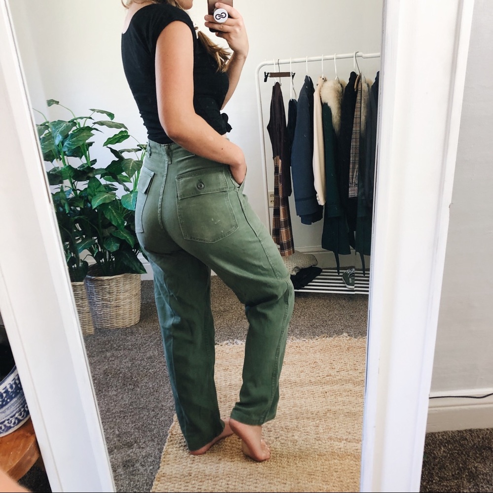 Vintage • 70s High Waisted Army Pants